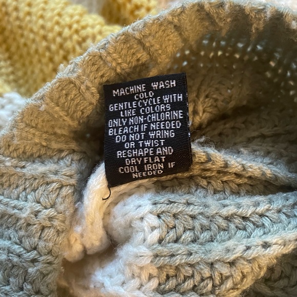 Moon&madison crop knit striped sweater (size S) - Picture 6 of 7